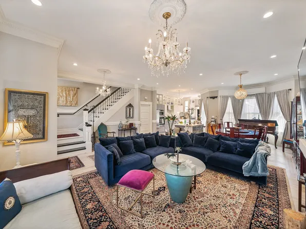 (undisclosed Address), San Francisco, CA 94122