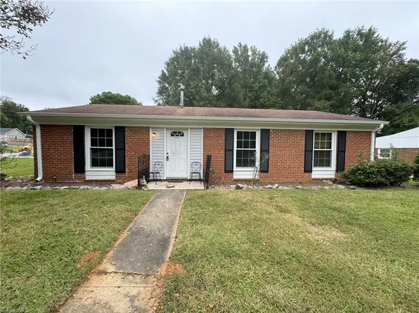 507 Kent St, High Point, NC 27260