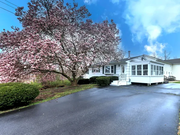 19 Gurney Street, East Haven, CT 06512