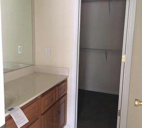 4th image of 144 Bevington Dr
