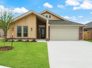 16004 Switchgrass Pl, Moore, OK 73170