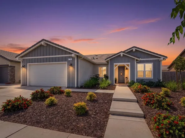 2100 Azalea St, Kingsburg, CA 93631