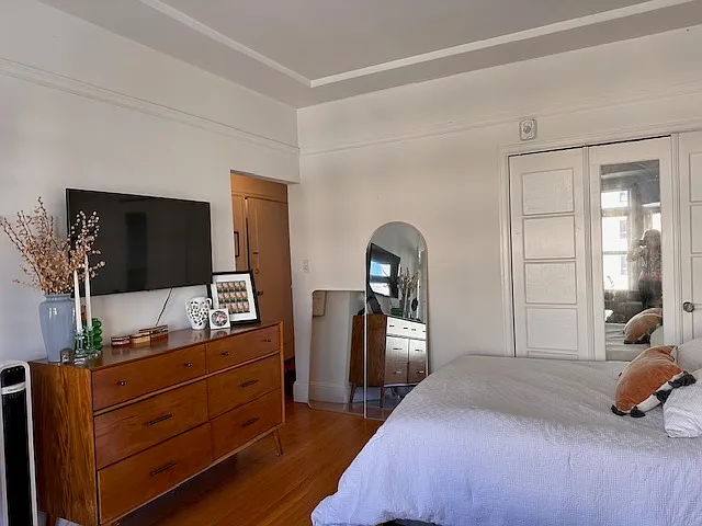 820 Jones St — Photo 24