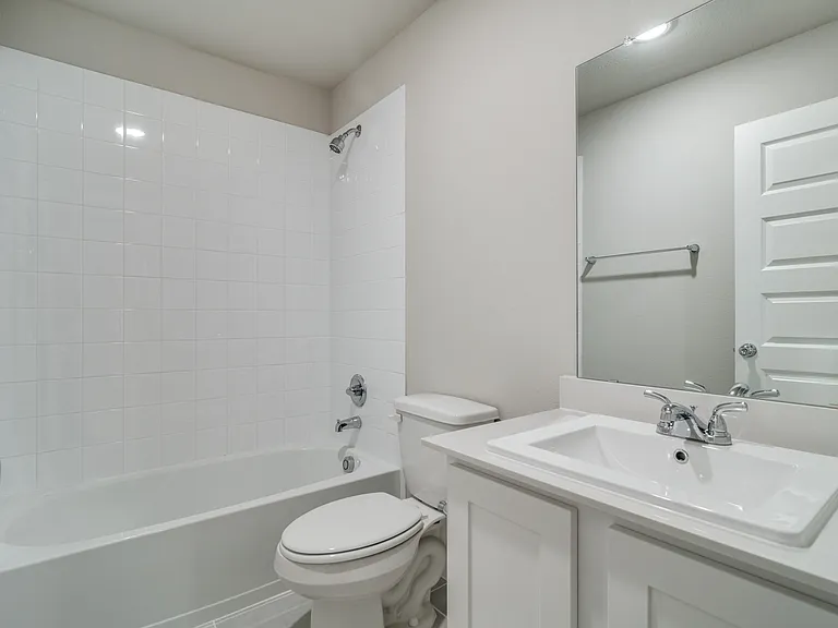 2717 Green River Rd — Photo 25