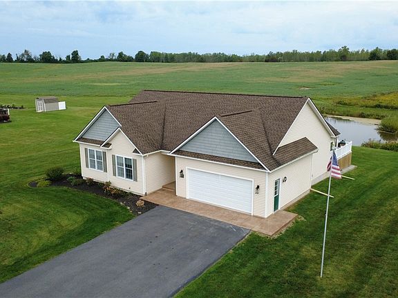 3rd image of 3291 Barrington Way