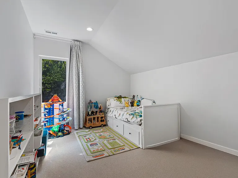 111 Bel Arbor Ln — Photo 14