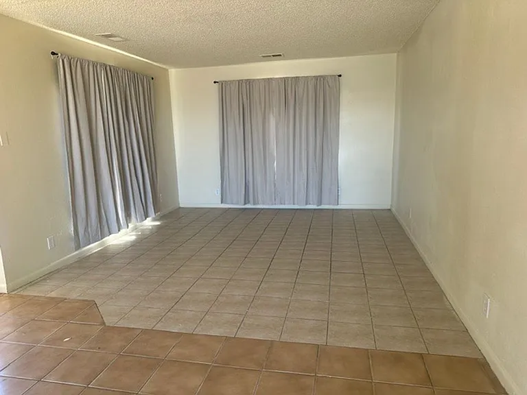1706 Daybreak Rd SE — Photo 13