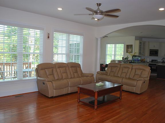 5th image of 2025 Grey Oaks Park Ln