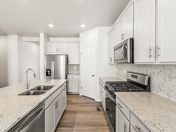 LIVE.NOW Bluebell Floorplan interior image in Commerce City, CO.