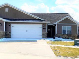 5161 Deerfield Dr, Burlington, IA 52601