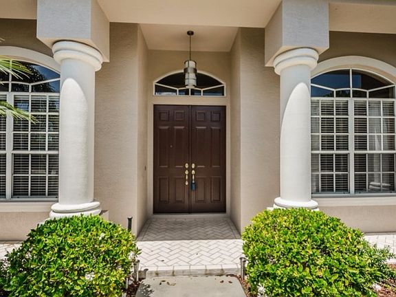 2nd image of 4409 Roanoak Way