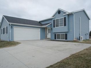 3130 32nd Ave S, Moorhead, MN 56560