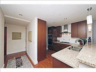 4th image of 325 7th Ave Unit 805