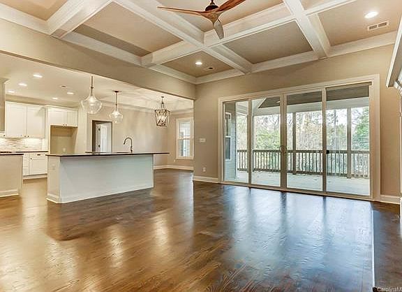 3rd image of 2026 Welborn St