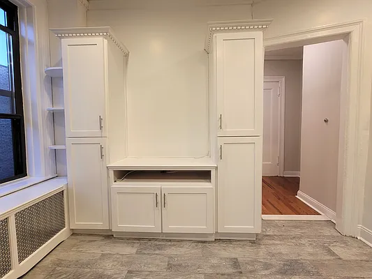 Rented by Living New York | media 11