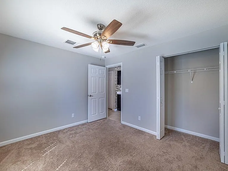 2372 SE Maslan Ave — Photo 33