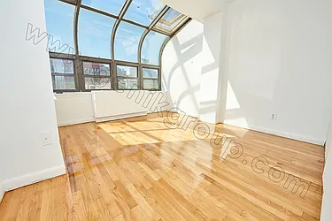 Rented by Genik Group Corp