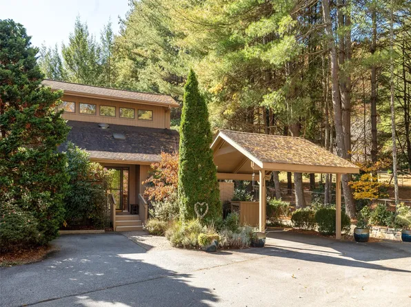 604 Spanish Oak Ln, Hendersonville, NC 28791