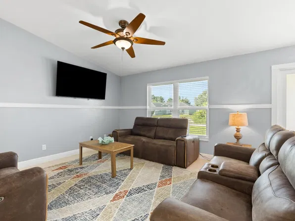 3216 6th St W #Id1696774p, Lehigh Acres, FL 33971