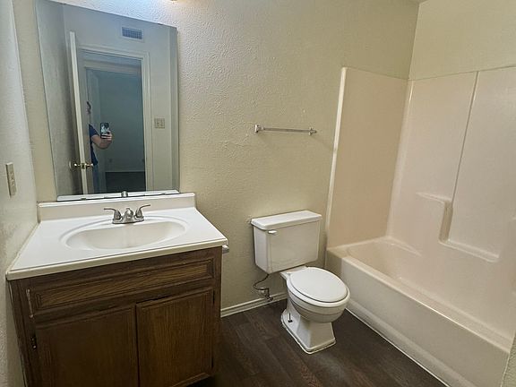 3rd image of 1000 S Welch St APT 102