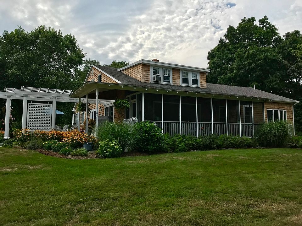 2nd image of 20 Sunset Ave