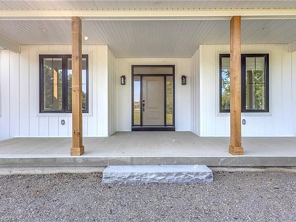 3rd image of 139 Harley Rd