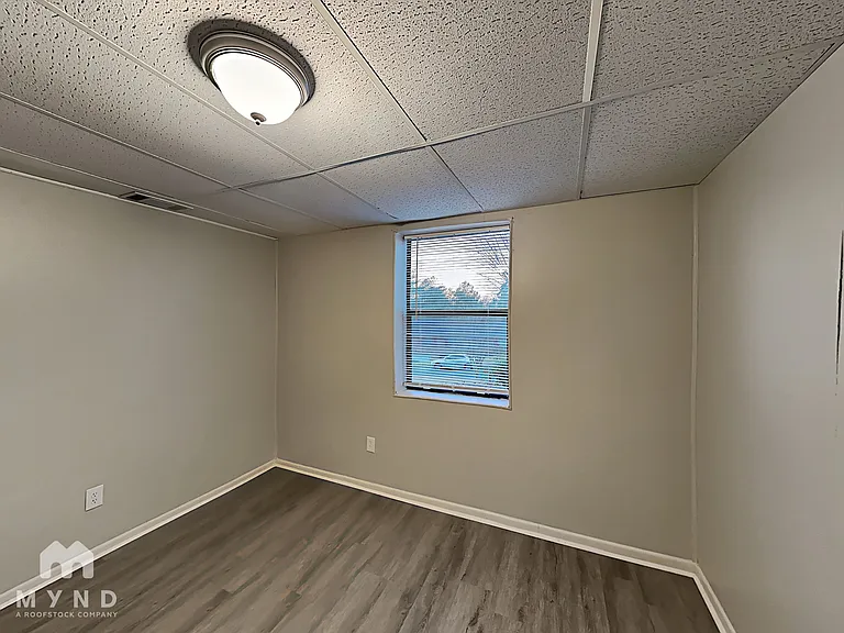 9925 Miller Ave — Photo 11
