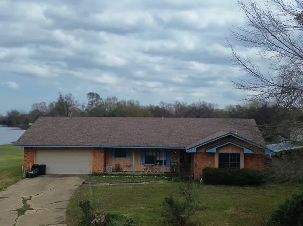 200 Myndi Cir, Sulphur Springs, TX 75482