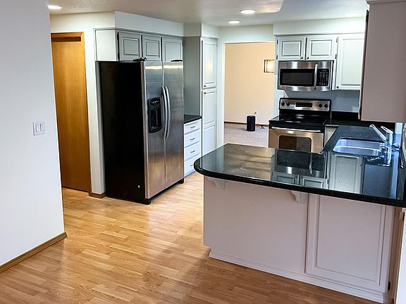 5th image of 13057 Sierra Vista Dr
