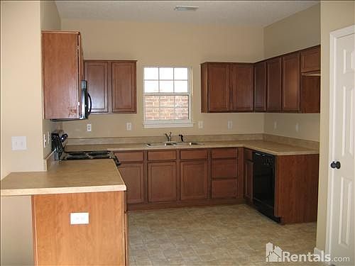 5th image of 7183 Tivoli Ln