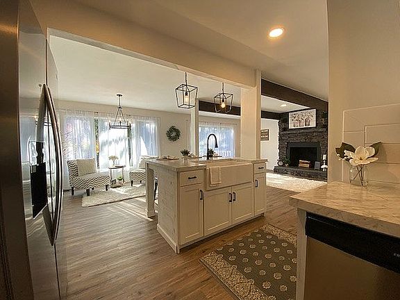 5th image of 905 Spicers Ln #2406H