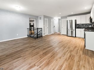 20 Augusta Dr, Unit 5, Vernon, NJ