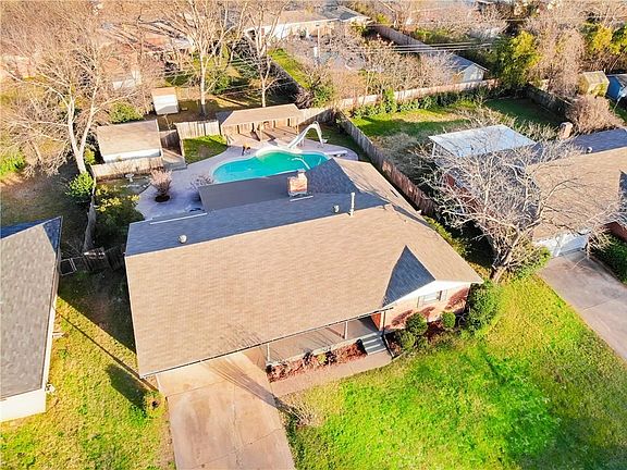 2nd image of 4712 Mackey Dr
