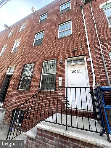 2015 N Carlisle St #3 Photo 1 2015 N Carlisle St #3 Photo 1