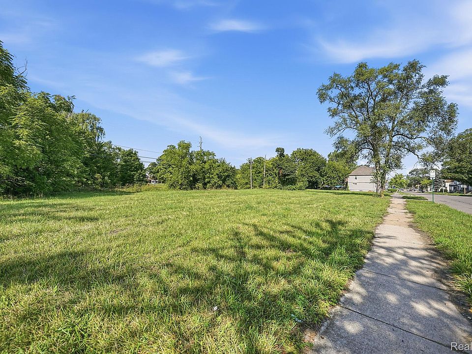 3075 Van Dyke St, photo 14