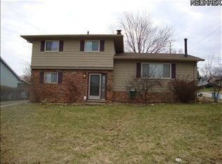 3497 Hetzel Dr, Parma, OH