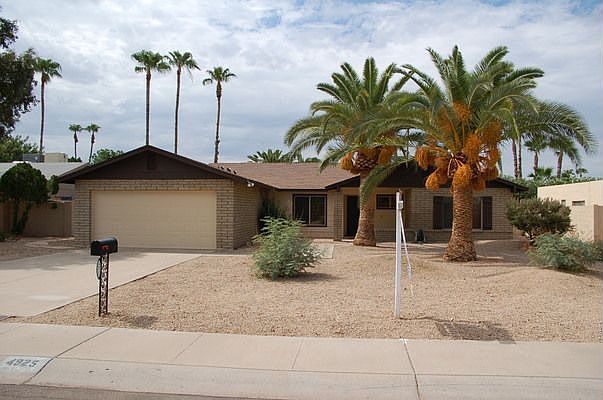 1st image of 4925 E Dahlia Dr