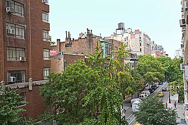 Sold by Barkoff Residential  | media 11