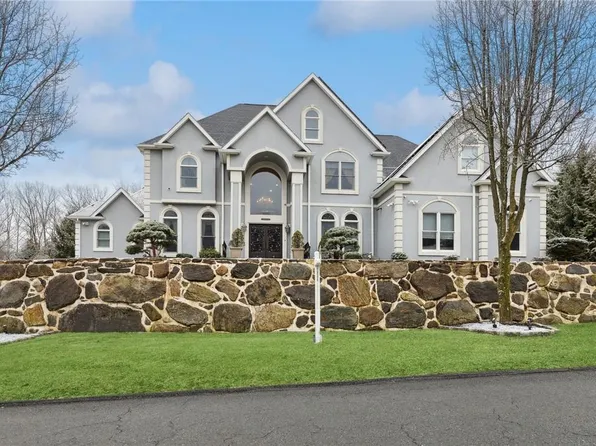 4 Sandyfields Lane, Stony Point, NY 10980