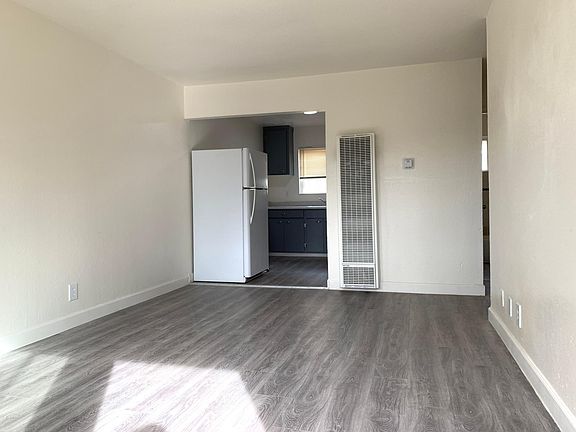 3rd image of 2710 Kollmar Dr #32