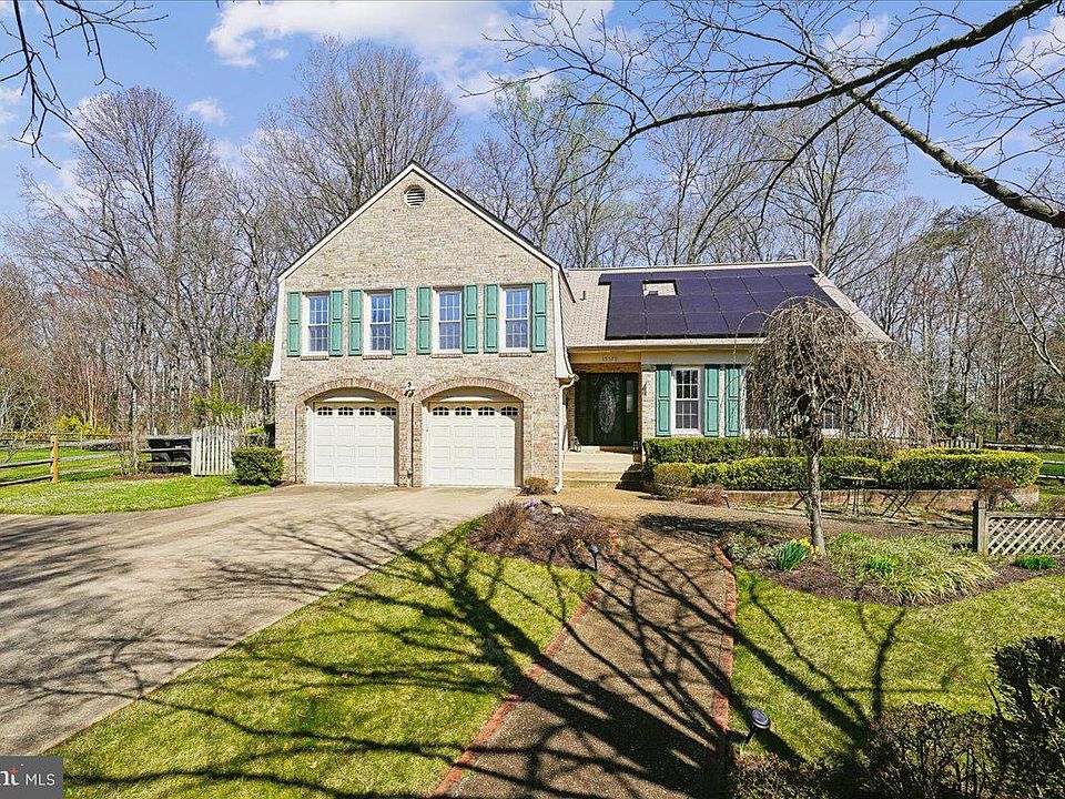 1st image of 15579 Golf Club Dr
