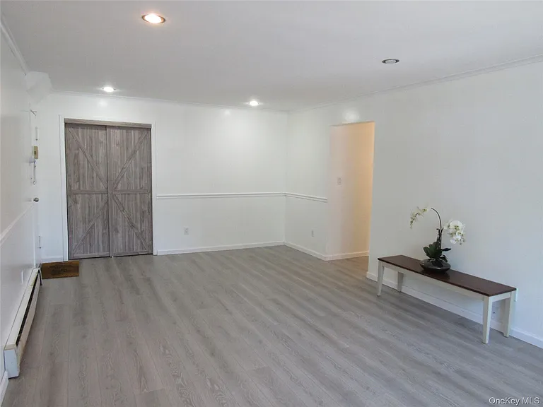 7 N James St #I — Photo 3