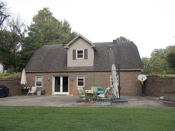3rd image of 453 N Spore Dr