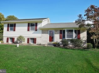 33 Crestview Dr, Elkton, MD 21921