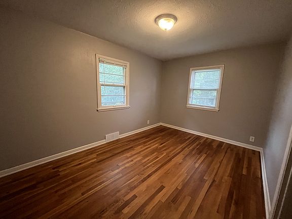 5th image of 6531 N 34th St