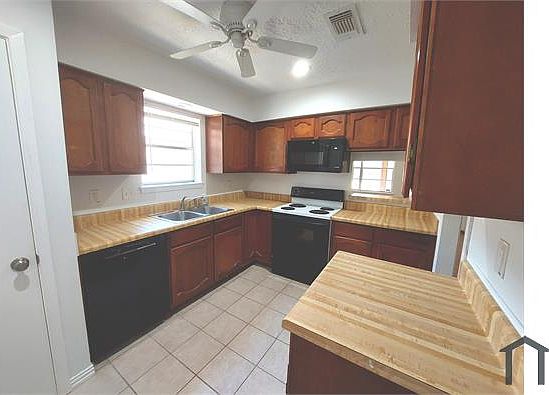 4th image of 8222 Forest Point Dr