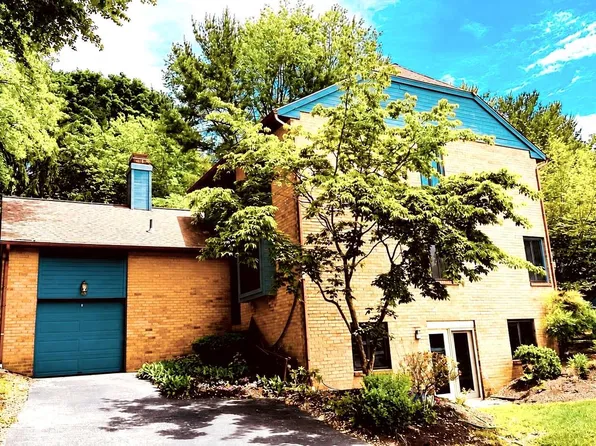 13 Painters Ln, Chesterbrook, PA 19087