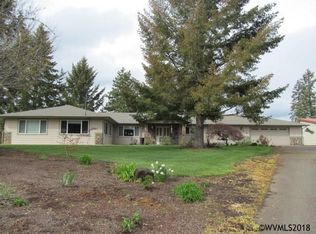 372 Pioneer Rd, Dallas, OR 97338