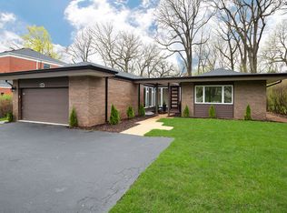 296 Ridge Rd, Highland Park, IL 60035