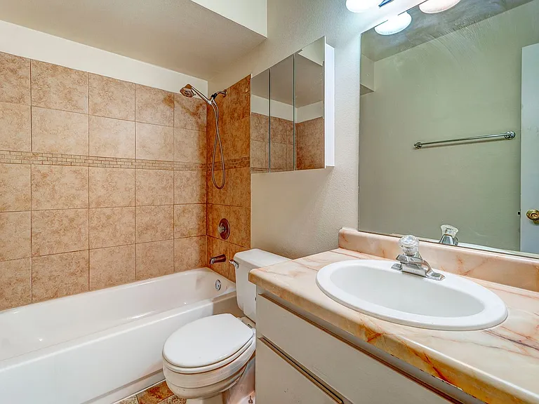 1455 Manitou Blvd — Photo 12